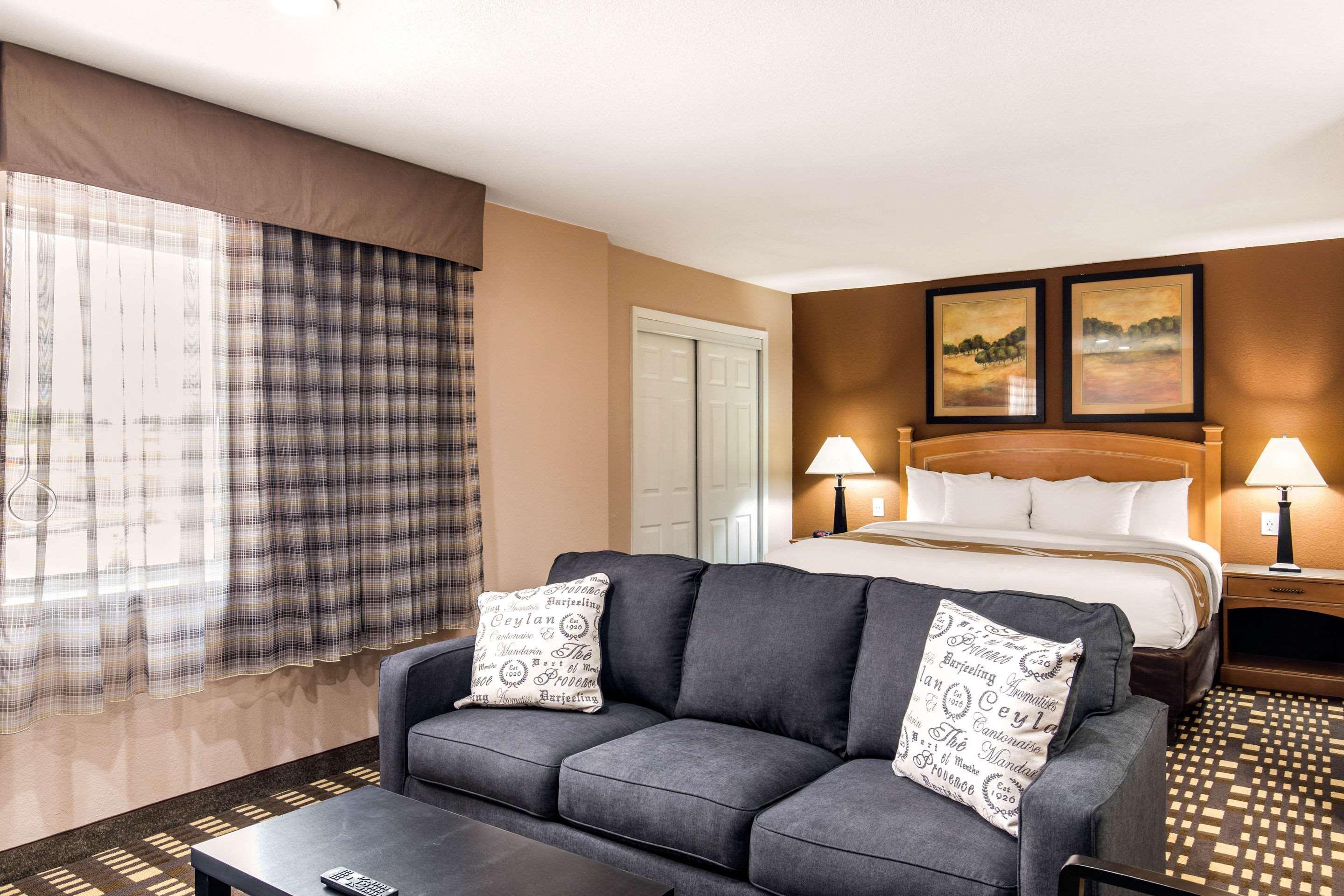 Quality Inn & Suites Plano East - Richardson Exterior foto