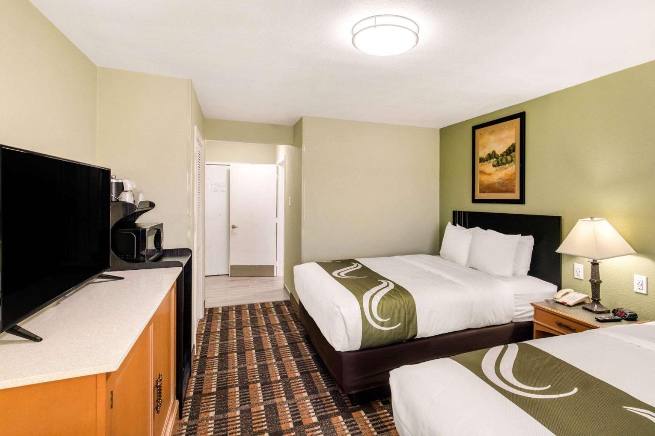 Quality Inn & Suites Plano East - Richardson Exterior foto