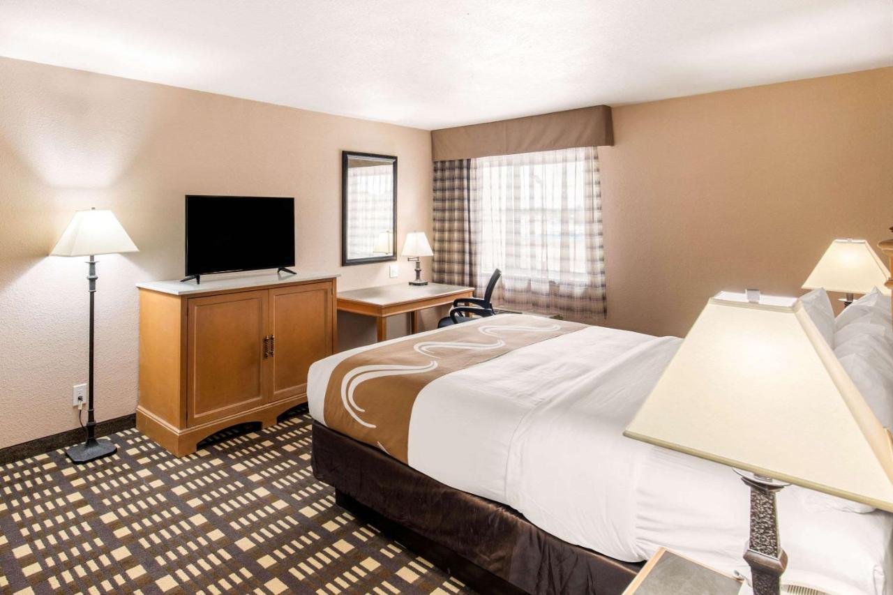 Quality Inn & Suites Plano East - Richardson Exterior foto